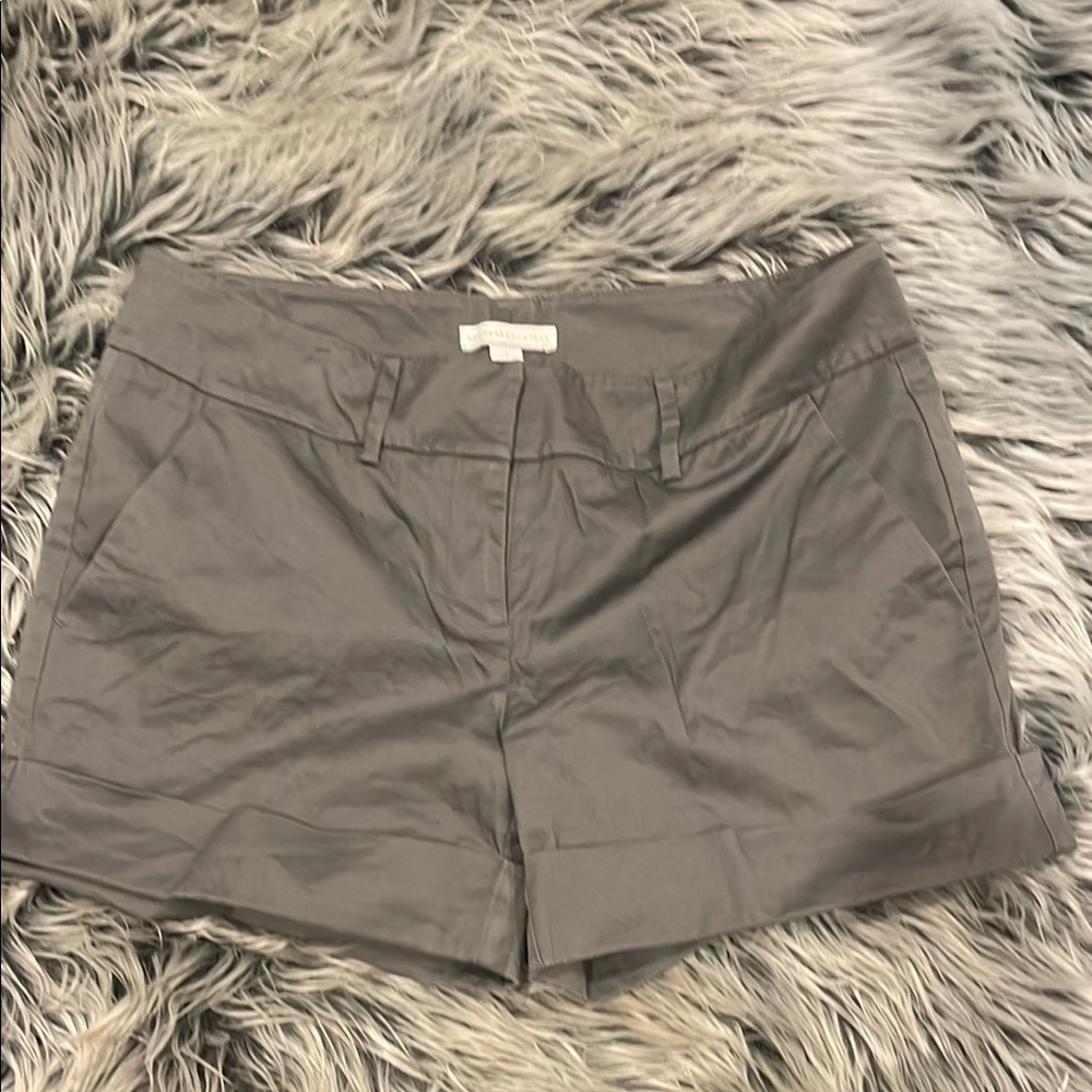 New York & Company Gray Bermuda Shorts Classic Style size 6